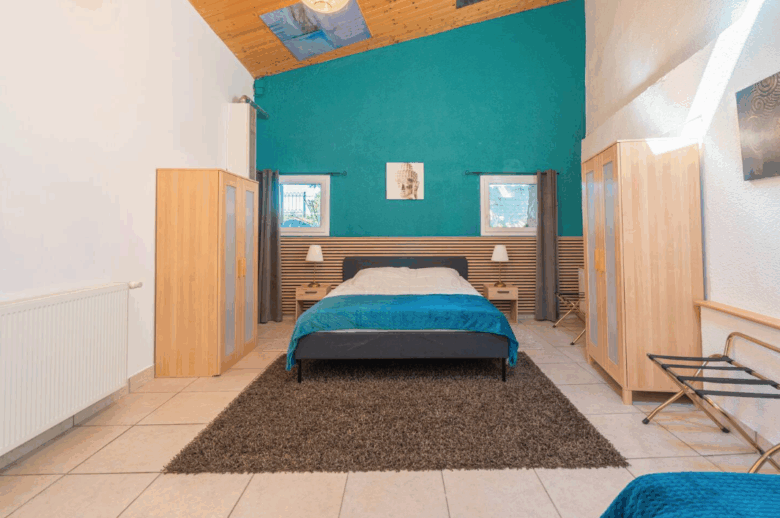 le sunhouse chambre parentale gites du logis nouvelle aquitaine charente maritime maison de vacances jardin parc arboré gites logis gite saint romain de benet royan saintes saujon bord de mer piscine aire de jeux pour enfants adultes