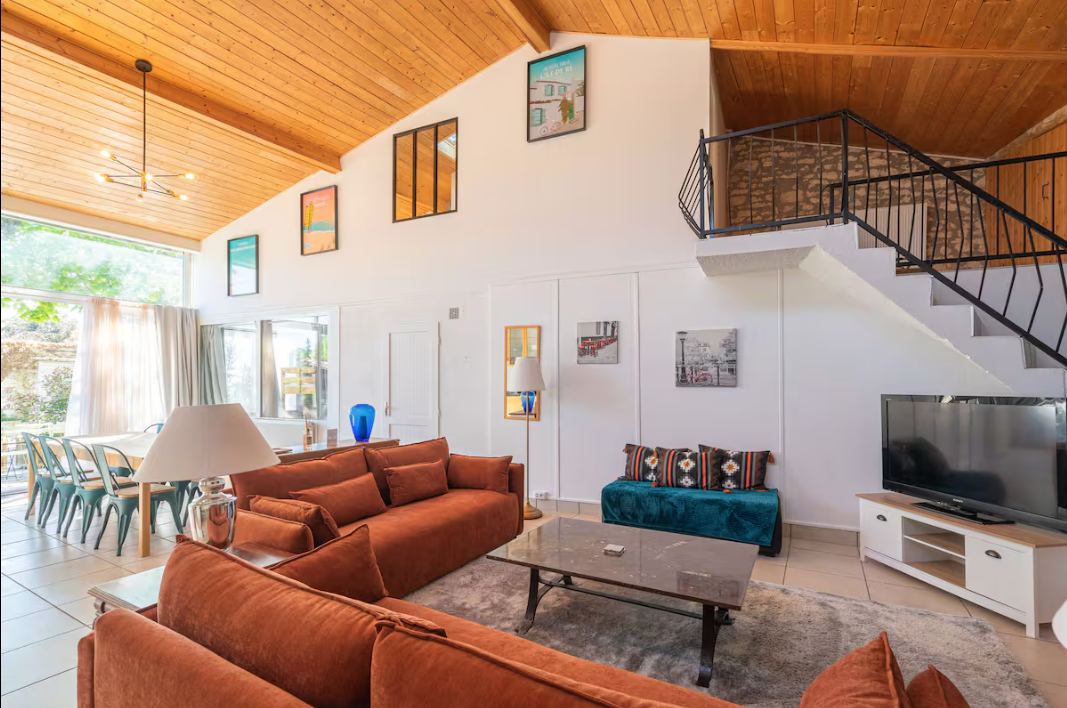 le sunhouse salon 4 gites du logis nouvelle aquitaine charente maritime maison de vacances jardin parc arboré gites logis gite saint romain de benet royan saintes saujon bord de mer piscine aire de jeux pour enfants adultes